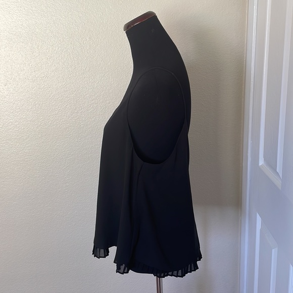 Tilldon Black spagehetti strap Pleated Bottom Top - Picture 2 of 9